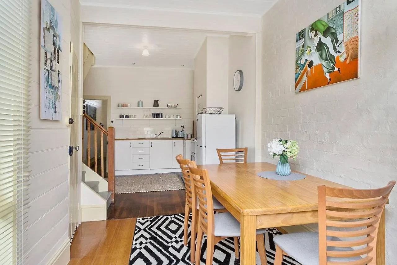 Cosy Glebe Cottage - Stroll To Central Hobart